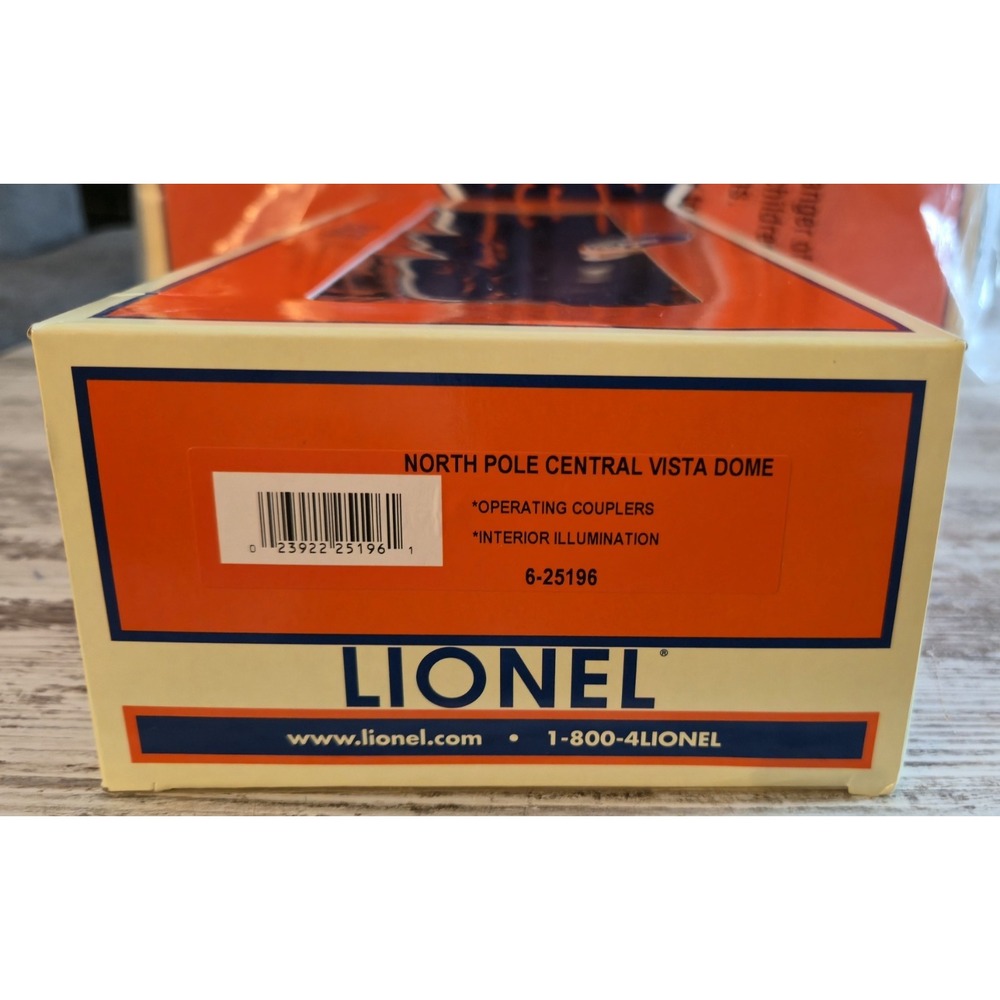 Lionel 6-25196 North Pole Central Vista Dome Vixen Passenger Car O Gauge - NIB - Picture 4 of 16
